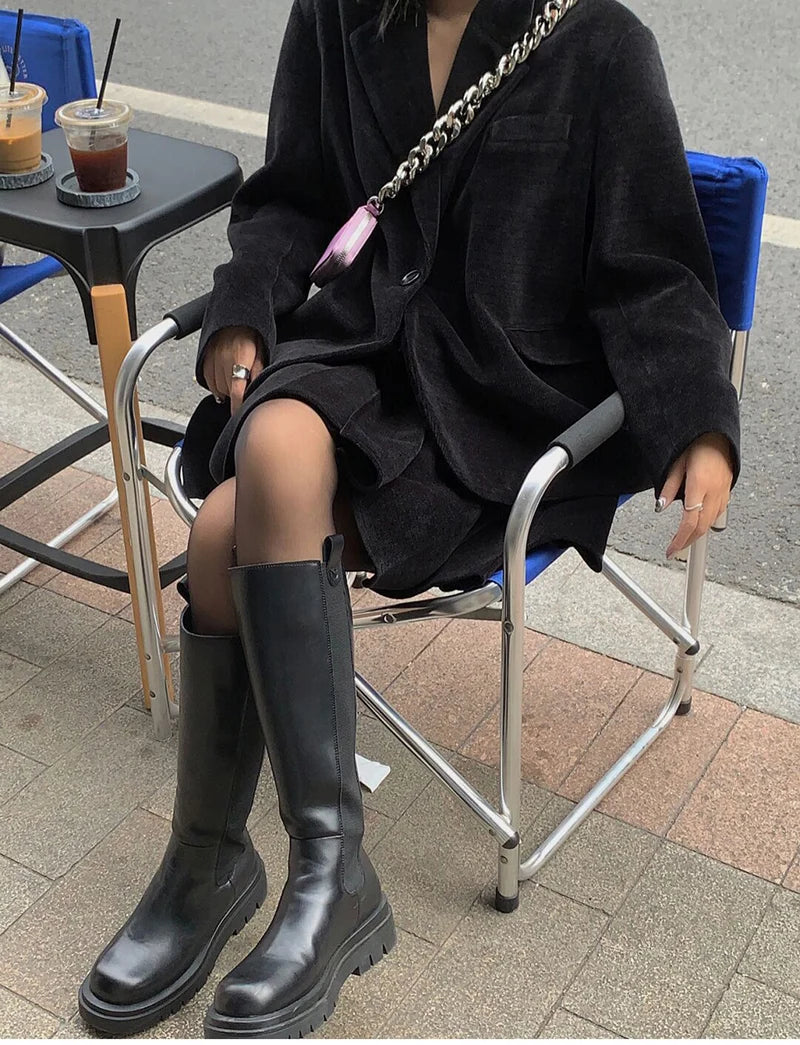 Bottes genou femme – plateforme, talons carrés, fourrure chaude, look mode automne/hiver